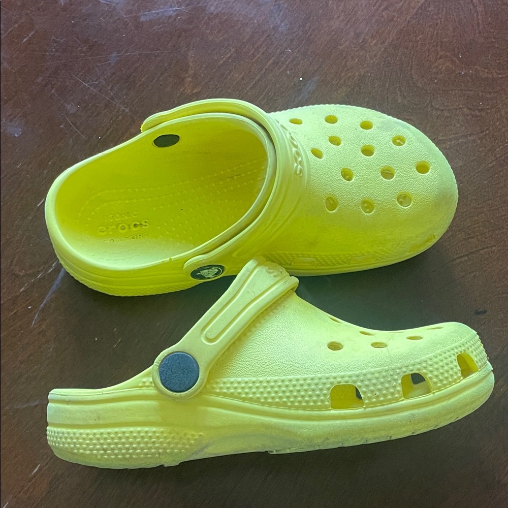 CROCS Kids Bright Yellow Clogs